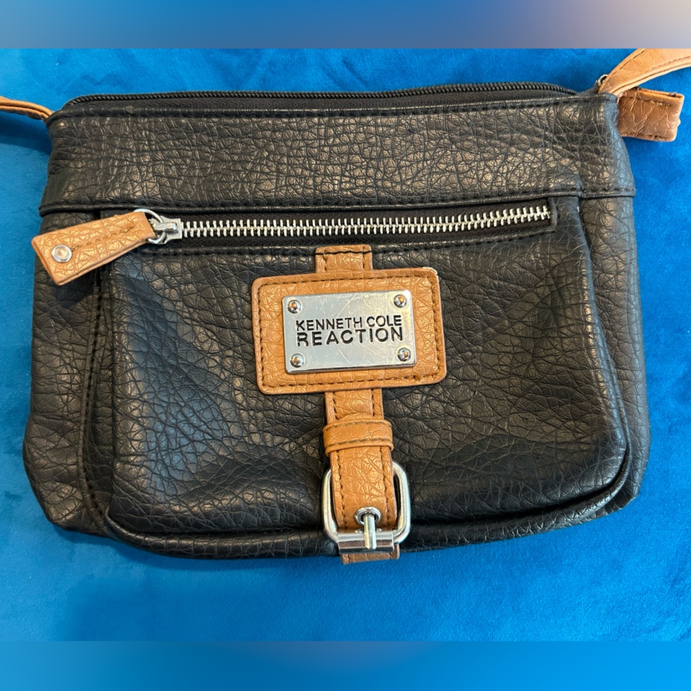 Kenneth. Cole Reaction Crossbody Purse